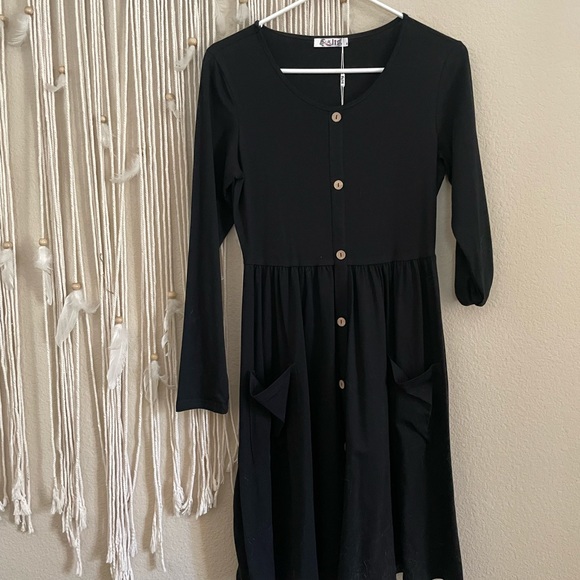 NWT Black Long Sleeve Button Down Midi Dress- Size Small - Picture 5 of 8